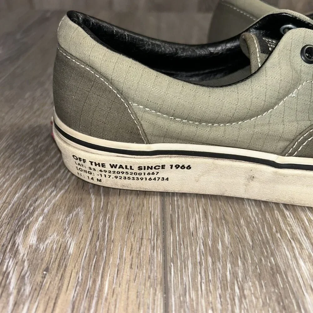 VANS Classic Off The Wall Old Skool Size M 8.5 / W 10 Olive Green Sneaker Shoes